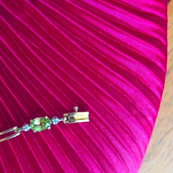 10k Yellow Gold, Diamond, Peridot Women's Tennis Bracelet 7" - Picture 7 of 11
